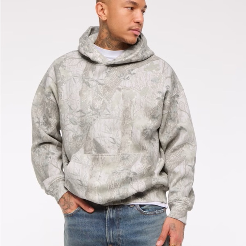 ABERCROMBIE White Camo Essential Popover Hoodie
